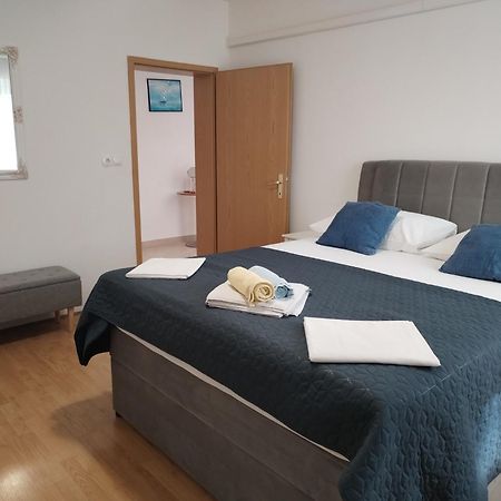 Family Friendly Apartments With A Swimming Pool Supetarska Draga - Donja, Rab - 2019 Dış mekan fotoğraf