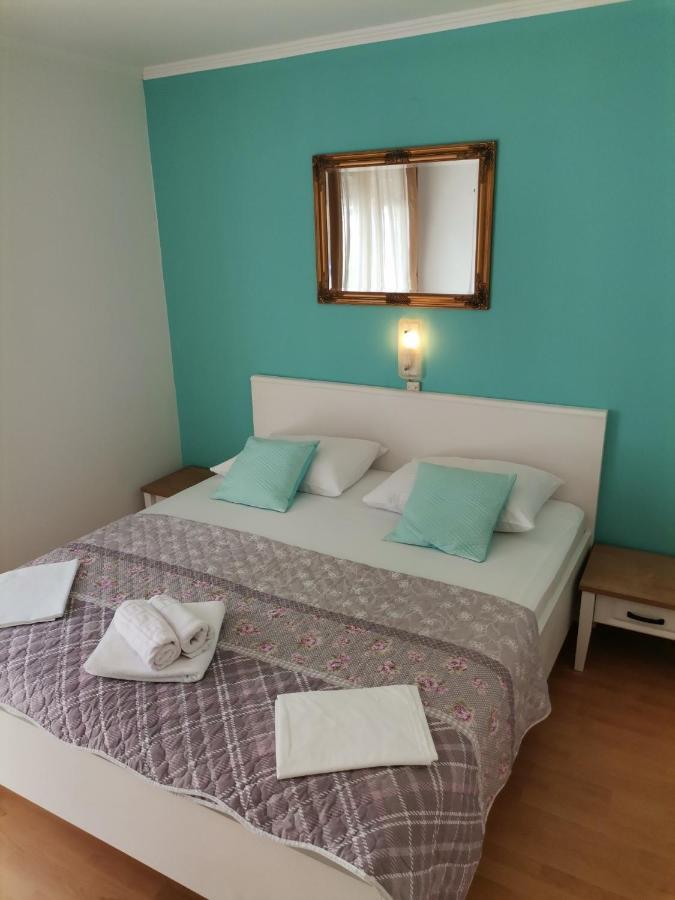 Family Friendly Apartments With A Swimming Pool Supetarska Draga - Donja, Rab - 2019 Dış mekan fotoğraf