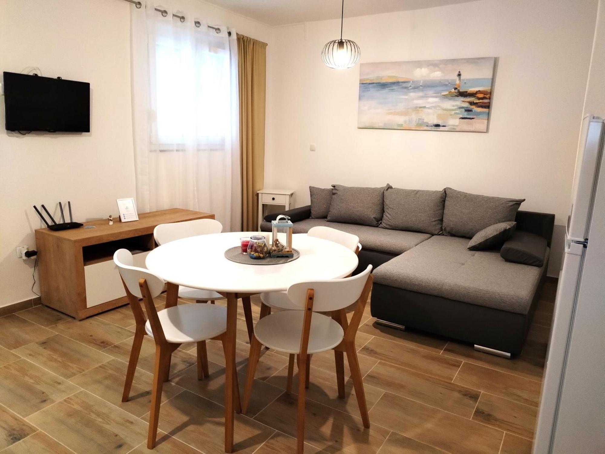 Family Friendly Apartments With A Swimming Pool Supetarska Draga - Donja, Rab - 2019 Dış mekan fotoğraf